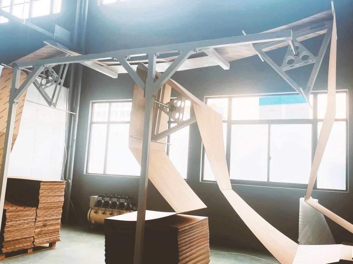 使用不同寬度的連續(xù)瓦楞紙板能減少紙板浪費